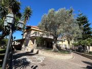 Villetta indipendente in vendita di 550 m² in Via Staffetta