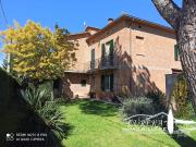 Villetta indipendente in vendita di 681 m² in Via Roma