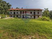 Villetta indipendente in vendita di 690 m² in Strada...