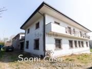 Villetta indipendente in vendita di 716 m² in Via roma