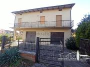 Villetta indipendente in vendita di 760 m² in Via Roma, 152