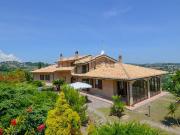 Villetta indipendente in vendita di 800 m²