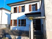 Villetta indipendente in vendita di 90 m² in Via... Villetta indipendente in vendita di 90 m² in Via...