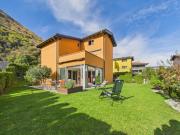 Villetta unifamiliare 5,5 locali con giardino...