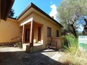 VILLINO di 6 vani e di 125 mq CAMAIORE rif. 1055