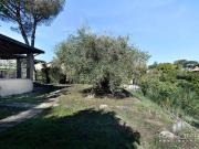 Villino elegante con giardino privato – Aurelia