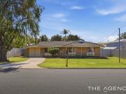 Vintage Coastal Charm Opposite Parkland Your Old Halls...