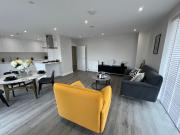 Virkwood Mews, Rainham RM13, 5 bed town house to rent,...