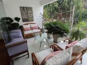 MODERNO DEPARTAMENTO FRENTE Y VISTA A PARQUE EN CHACARILLA