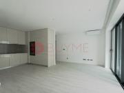 Apartamento T2 Novo com Vista Mar em Condomínio com...