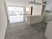 Vista panorámica y comodidad en Los Olivos