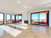 Vistas panorámicas en urbanización de lujo