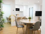 Viva com Conforto: T1+1 Moderno no 6º Andar com Elevador