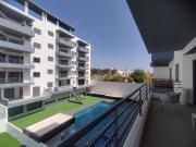 Viva com Elegância no Coração de Olhão — Apartamento...