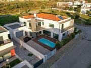 Viva o Luxo à Beira Mar: Moradia Espetacular T5 com...