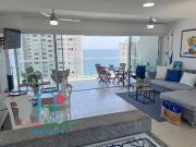 Vive atardeceres inolvidables con vista parcial al mar