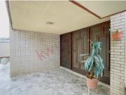 Vive cómodamente en una sola planta, casa en venta en el...