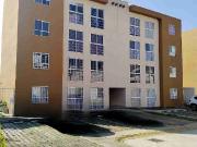 ¡Vive con comodidad en Villas del Fresno! Un hogar con...