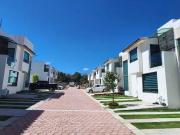 Vive con exclusividad en Cacalomacán – casa nueva en...