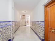 VIVE EL ALMA DE TRIANA EN ESTE PISO CON ENCANTO SEVILLANO