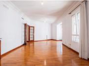 Vive el encanto del centro en Paseo de la Constitución Vive el encanto del centro en Paseo de la Constitución