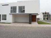 Vive el Lujo: Residencia en Esquina Exclusiva en Mina...
