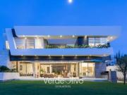 Vive el Lujo y la Exclusividad con Vistas al Hípico de...