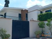 ¡Vive el Sueño en San Juan del Río! Amplia Residencia...