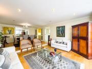 Vive en a comodidad de una casa a pasos de chacarrilla...