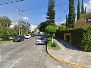 ¡Vive en Elegante y amplia casa en remate en Col. Las...