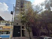 ¡Vive en hermoso y amplio departamento en remate en Col....