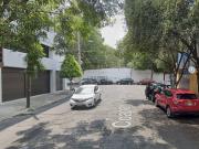 Vive en inigualable y elegante casa en remate en Col....