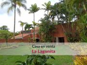 Vive en La Lagunita: Casa en venta con vista al campo de...