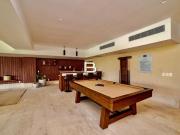 Vive en Puerto Cancun en Venta Departamento con alberca...