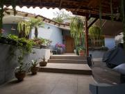 Vive la Exclusividad de La Planicie – CASA EN VENTA