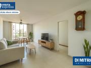 ¡Viví frente a la Plaza Malvinas en un cómodo 4...