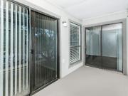 Vivid 2 Bedroom Apartment for Rent at 2003 Oak Hill...