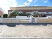 VIVIENDA ADOSADA CON JARDIN JUNTO A LA AVDA. PAPA LUNA