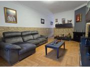 VIVIENDA CON CASA DE INVITADOS Y LOCAL COMERCIAL EN LA LINEA