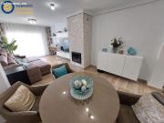 Vivienda con dos dormitorios, garaje, terraza y piscina...