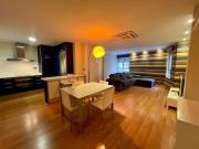 Vivienda con dos habitaciones, un despacho y dos baños...