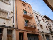 Vivienda con gran potencial en el centro de Ademuz