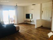 VIVIENDA CON TERRAZA Y PISCINA EN URBANIZACIÓN LOS GERÁNEOS