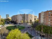 VIVIENDA DE 4 DORMITORIOS EN ALQUILER CON COCINA...