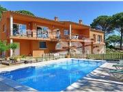 Vivienda de alto standing de 299 m2 en venta Bagur, Cataluña