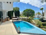 Vivienda de alto standing de 758 m2 en venta Marbella,...