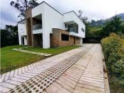 Vivienda de alto standing en alquiler Envigado, Colombia