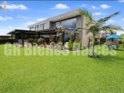 Vivienda de alto standing en venta Cota, Colombia