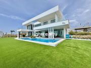 Vivienda de alto standing en venta Estepona, España