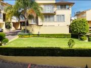 Vivienda de alto standing en venta Huixquilucan, México